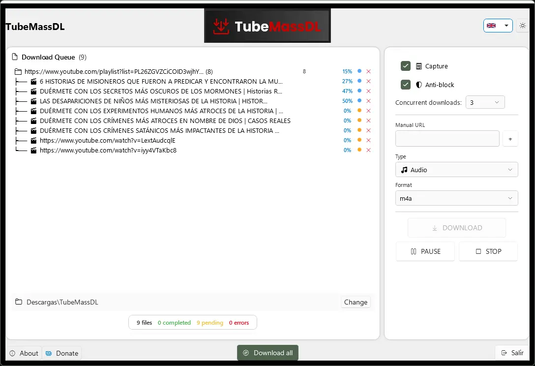 TubeMassDL downloading a playlist, light theme